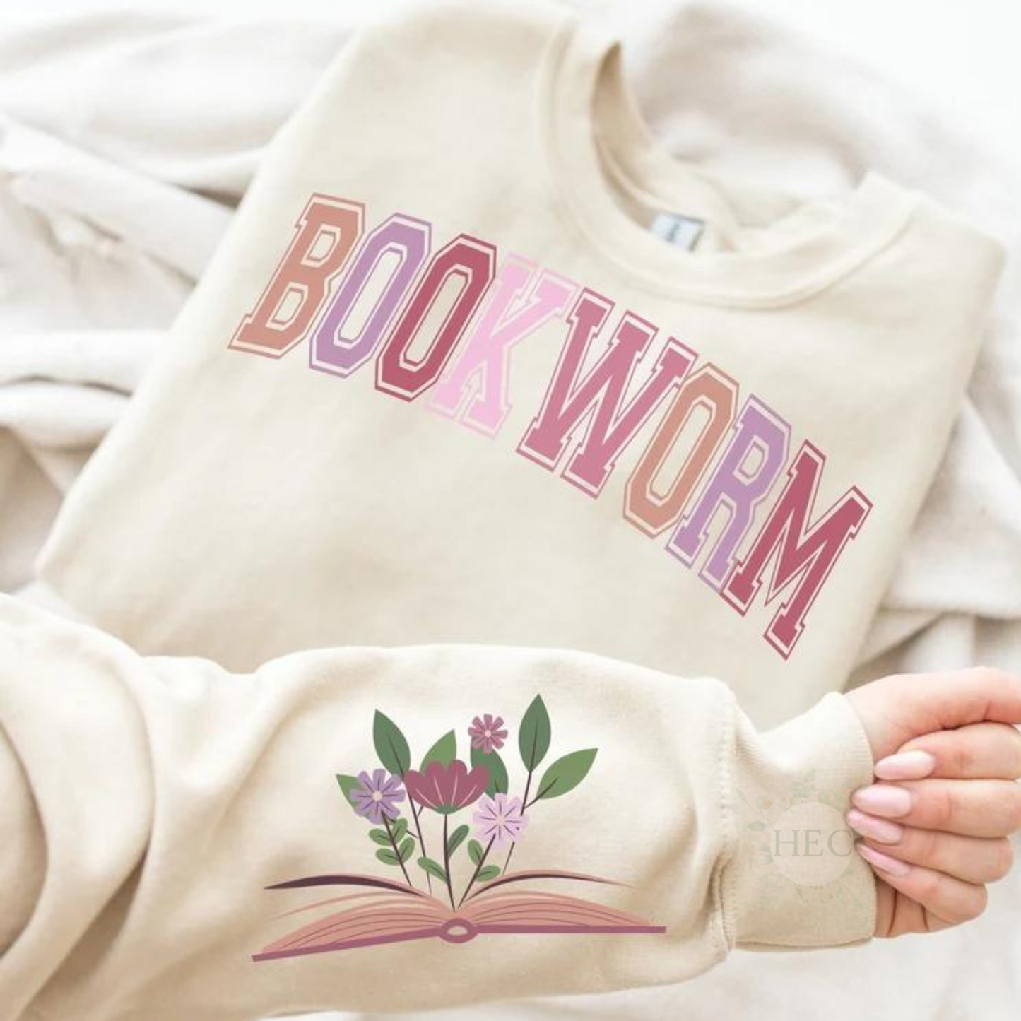 Bookworm with sleeve accent - DTF